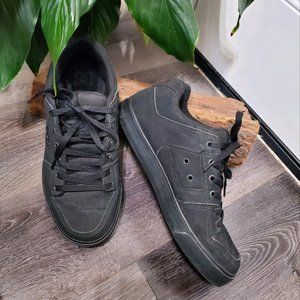 DC Men's Pure Sneakers size 12 Black